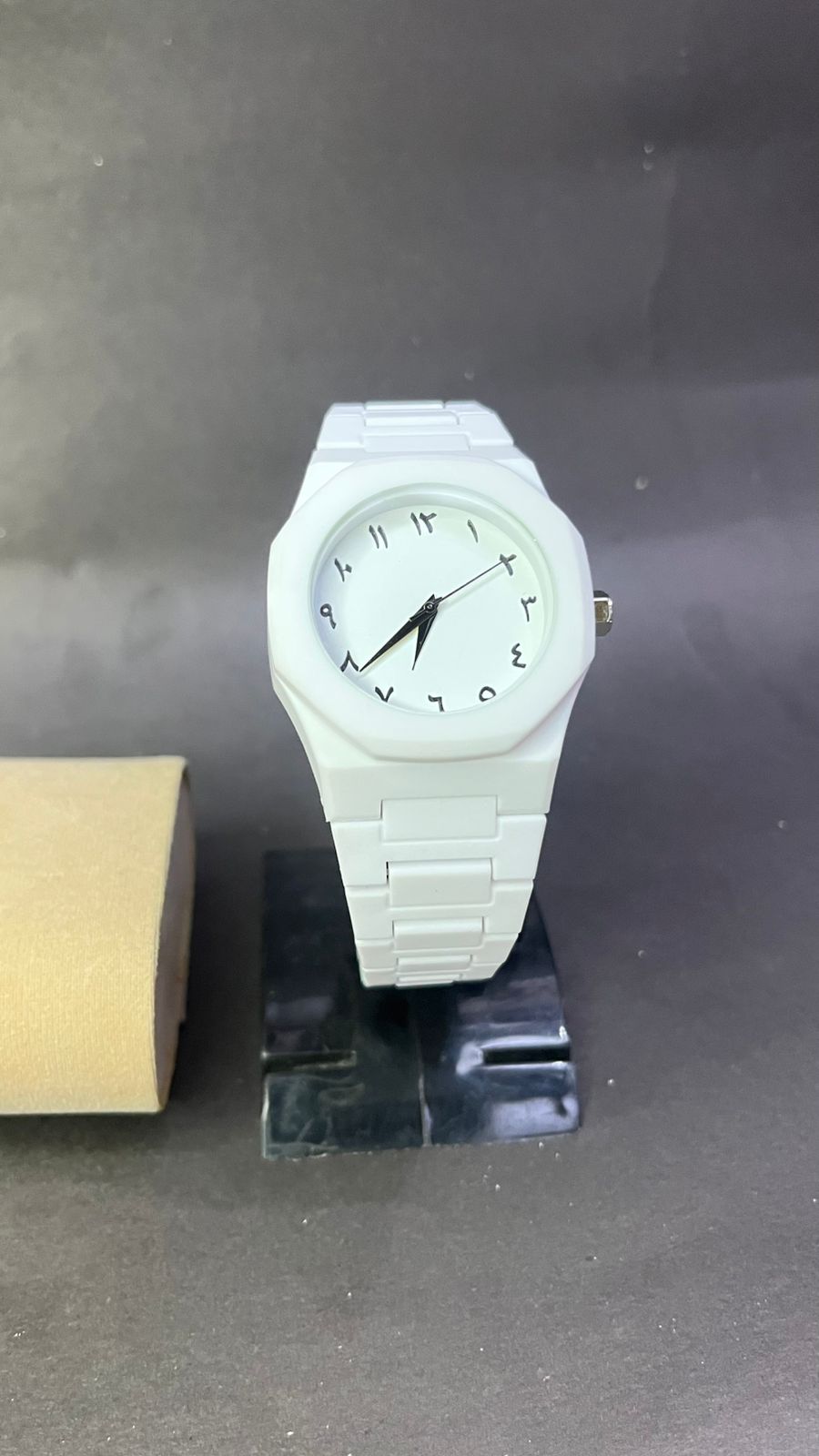 White Luxe Octa Series – Premium Stylish Analog Watch